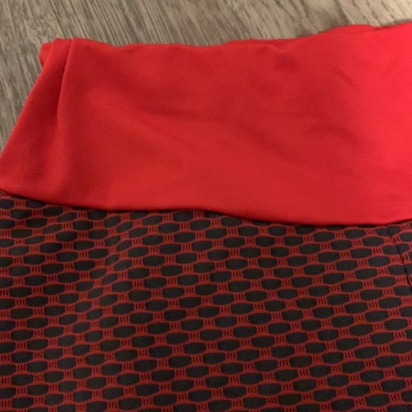 red butt scrunch TIKTOK leggings - Picture 2 of 5
